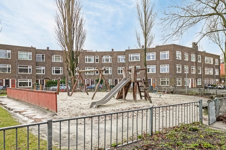 Foto 45 van Amalia van Solmsstraat 13-A