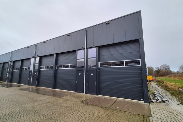 Eeser Hout 6-F, Steenwijk