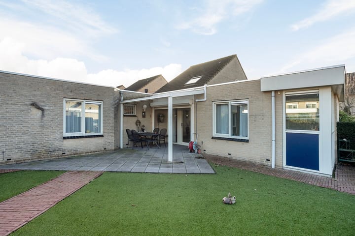 Foto 38 van Gentiaan 10