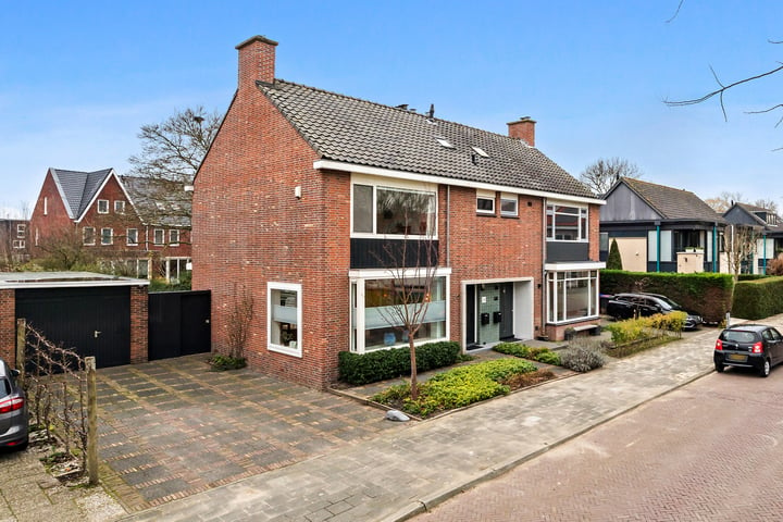 Teding van Berkhoutlaan 29