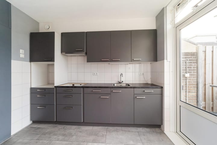 Foto 3 van Begoniastraat 8