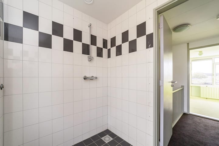 Foto 13 van Begoniastraat 8