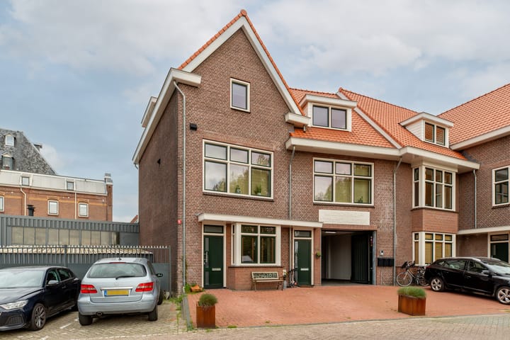 Foto 6 van Overschieseweg 8-A