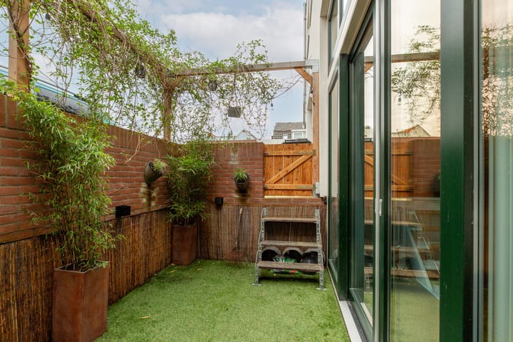 Foto 47 van Overschieseweg 8-A