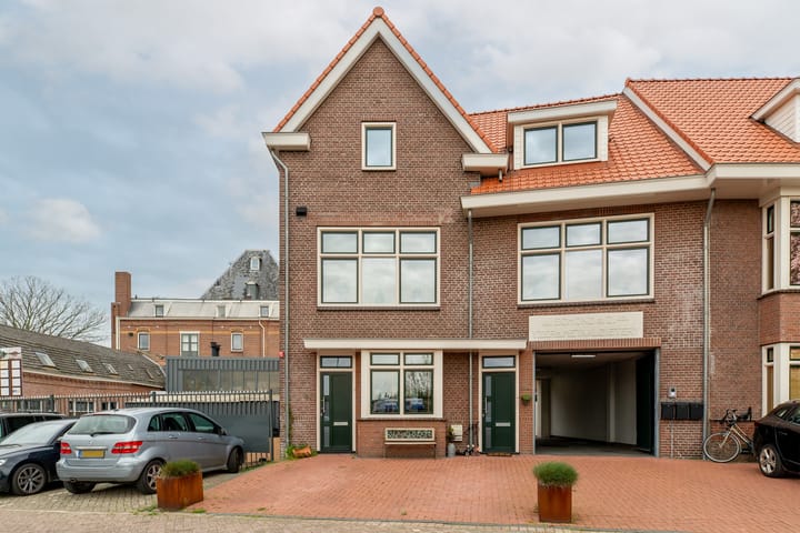 Foto 53 van Overschieseweg 8-A