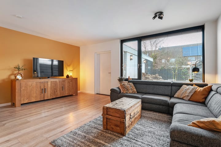 Photo 6 of Mackayware 120