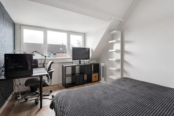 Photo 27 of Mackayware 120