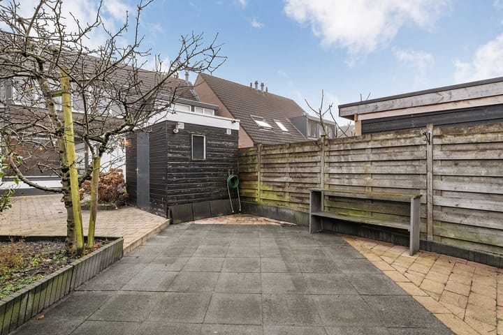 Photo 34 of Mackayware 120