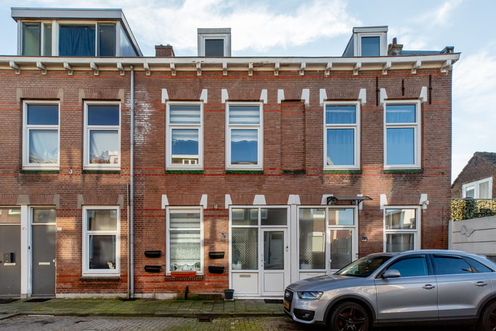 Bekijk foto 1 van Rhoonsestraat 3