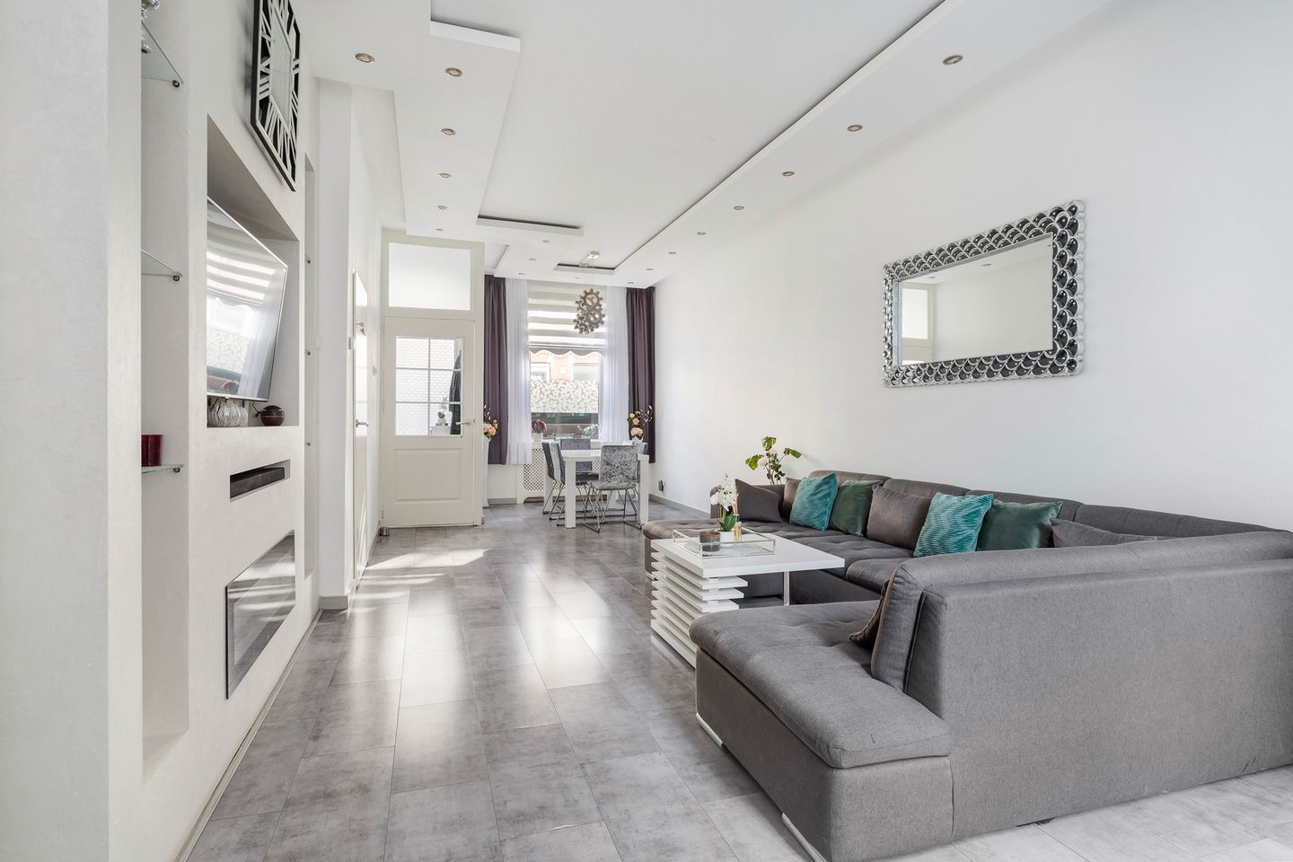 Foto 10 van Rhoonsestraat 3