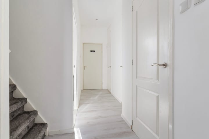 Foto 21 van Rhoonsestraat 3