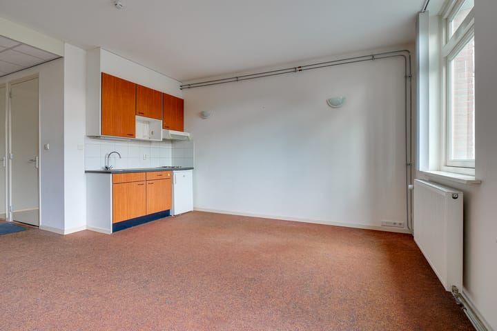 Photo 3 of Wittevrouwenstraat 8-D