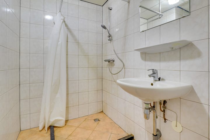 Photo 9 of Wittevrouwenstraat 8-D