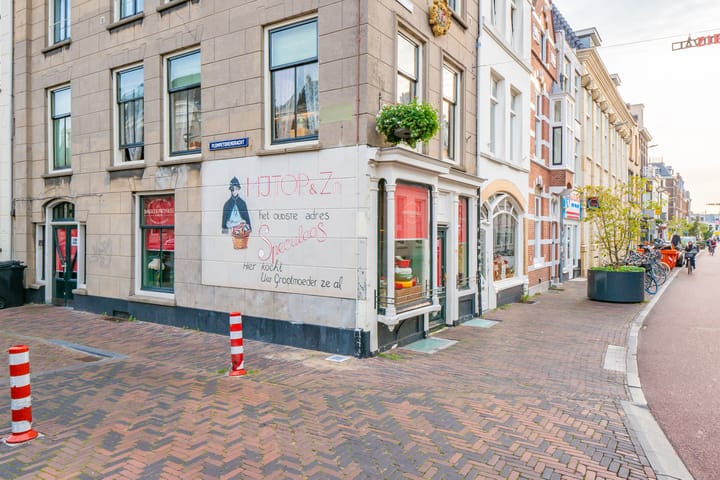 Photo 15 of Wittevrouwenstraat 8-D