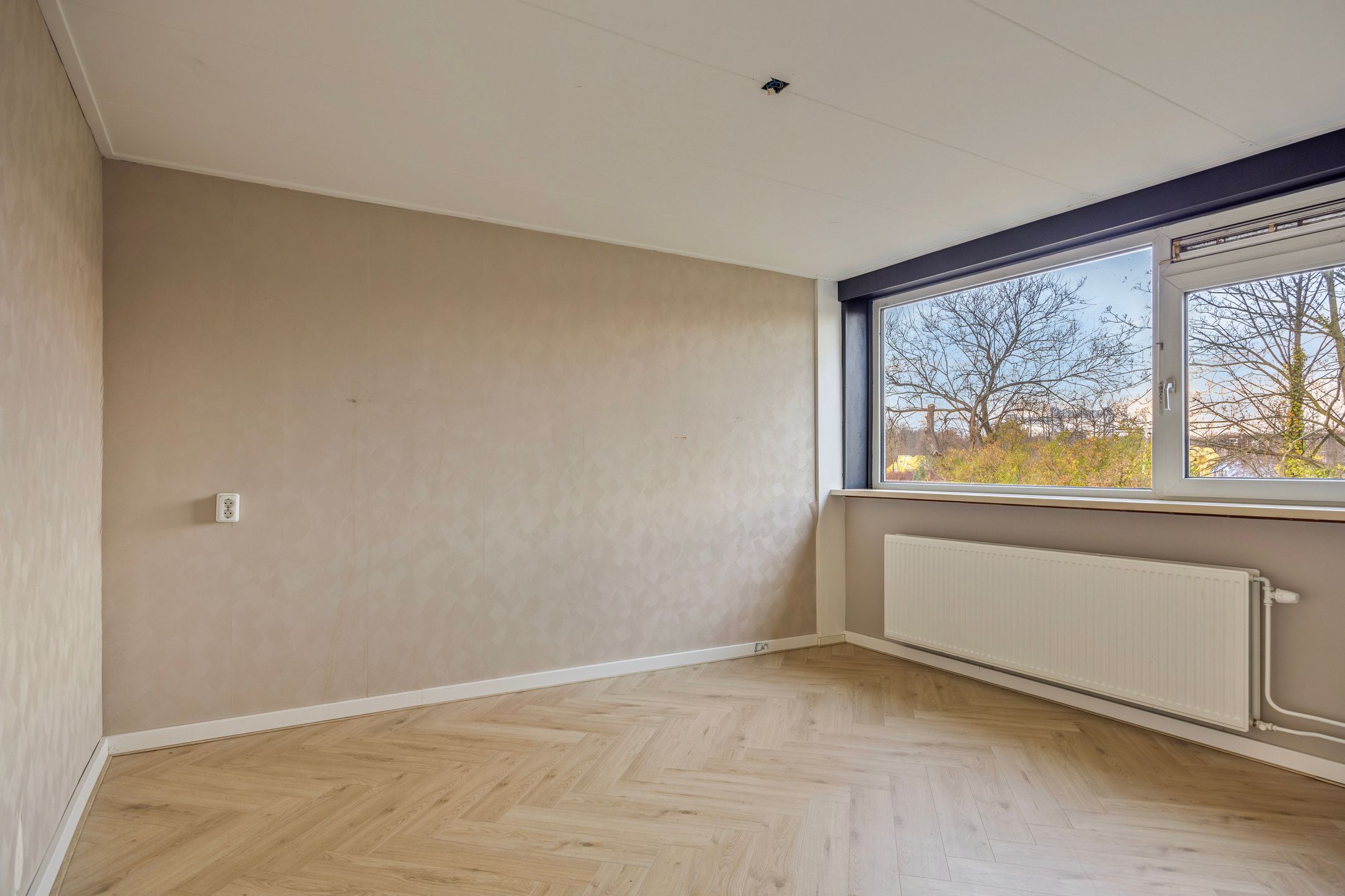 Photo 15 of Ferdinand Huyckstraat 33