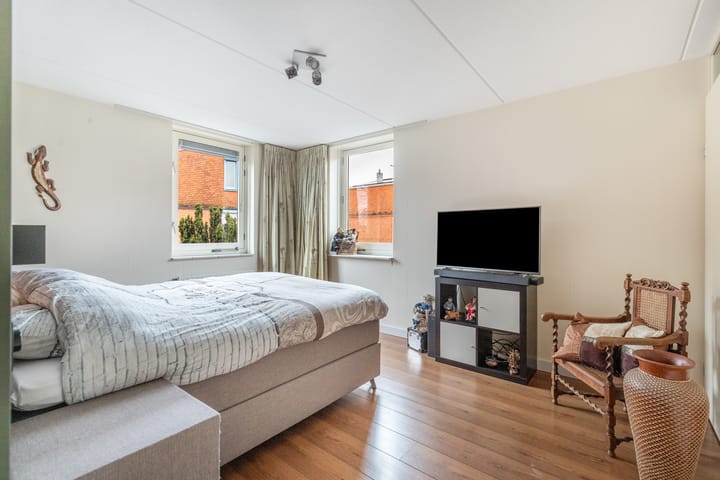 Foto 32 van Kortegolf 3