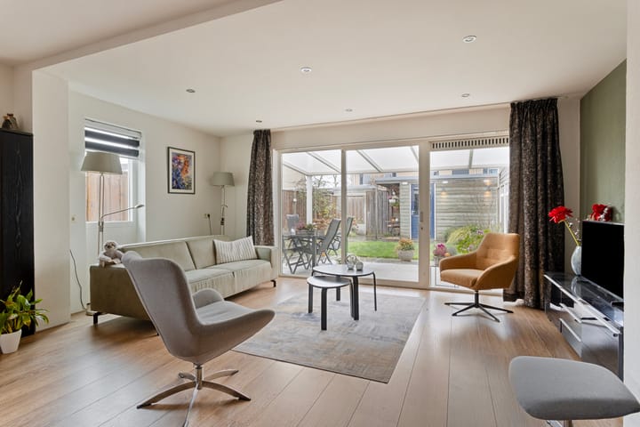 Foto 8 van Charlotte Ruysstraat 8