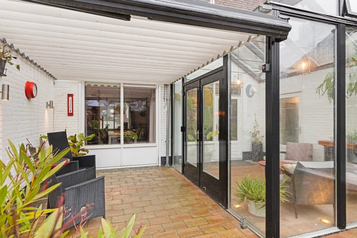 Foto 33 van Elbeplantsoen 13