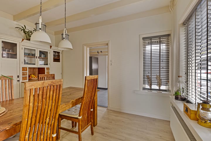 Foto 9 van Hoofdweg 266