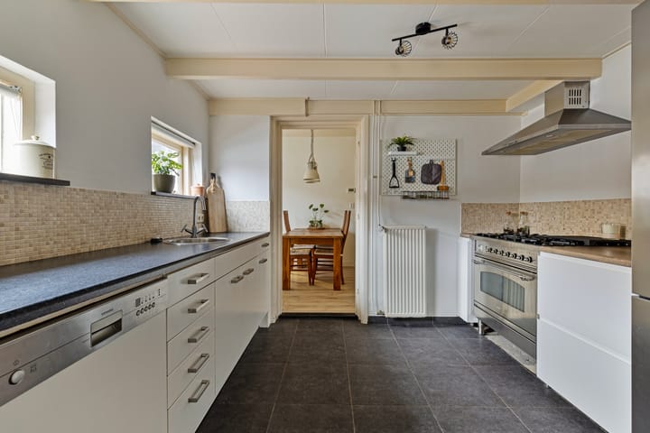 Foto 13 van Hoofdweg 266