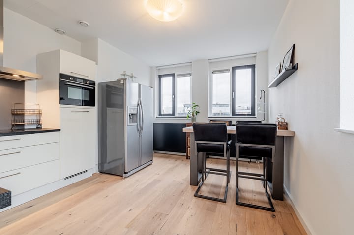 Foto 13 van Isisstraat 14