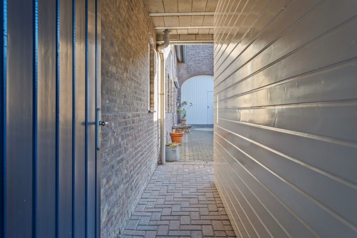 Foto 36 van Voerenweg 13-A