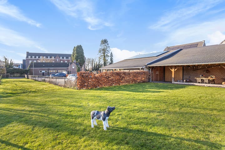 Foto 44 van Voerenweg 13-A