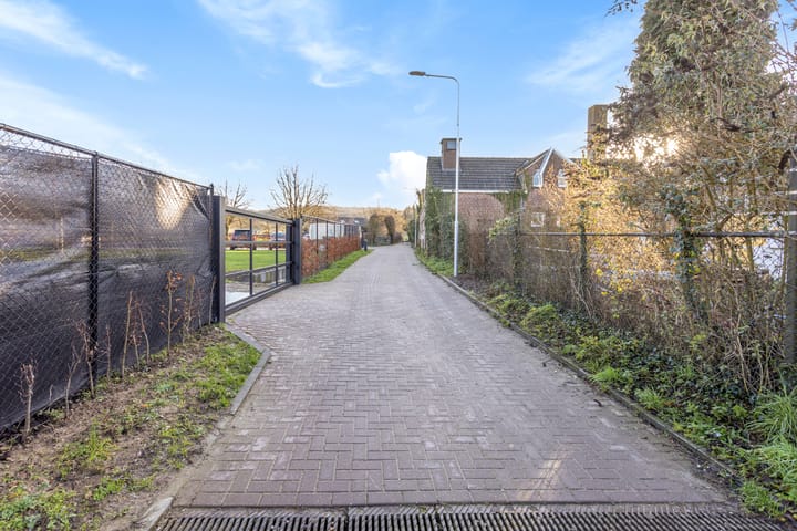 Foto 49 van Voerenweg 13-A