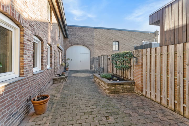 Foto 37 van Voerenweg 13-A