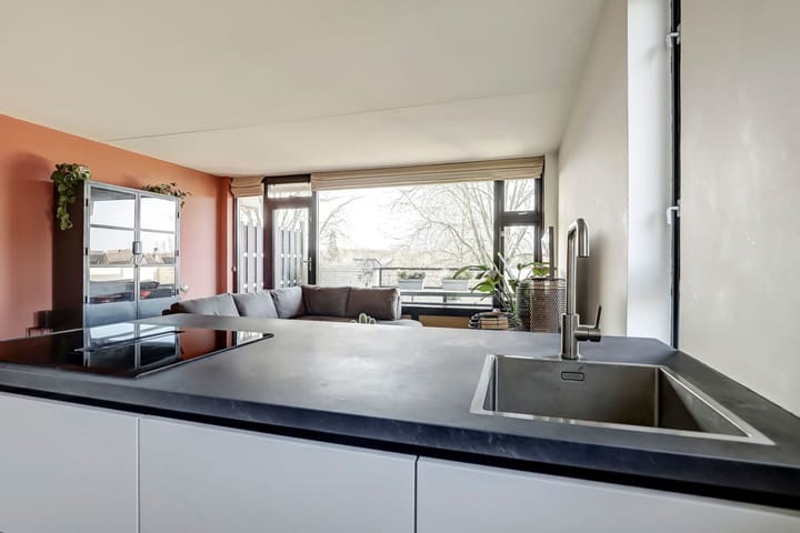 Foto 16 van Wetering 105