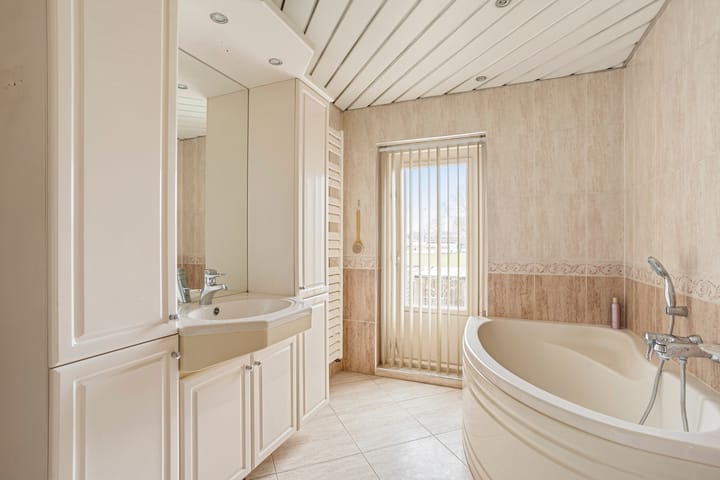 Foto 30 van Heuvelstraat 92