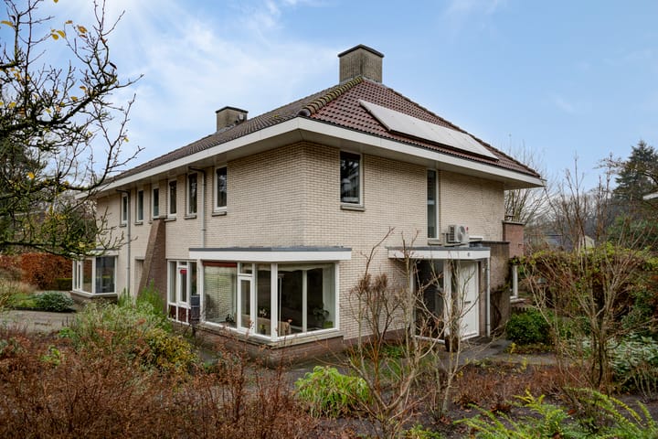 Foto 2 van Burg Toornstralaan 6