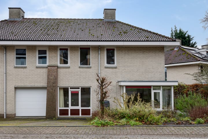 Foto 1 van Burg Toornstralaan 6