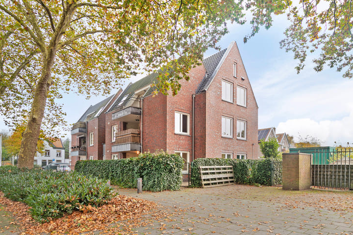 Photo 2 of Prof. Lorentzlaan 1-A