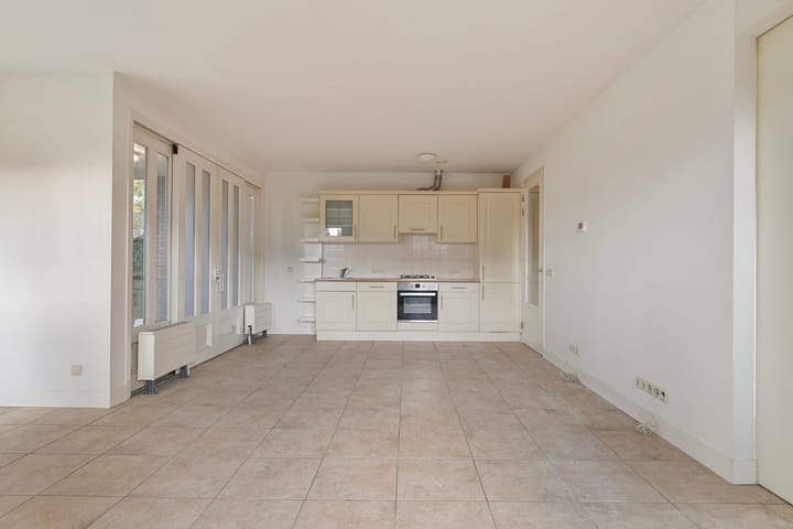 Photo 7 of Prof. Lorentzlaan 1-A