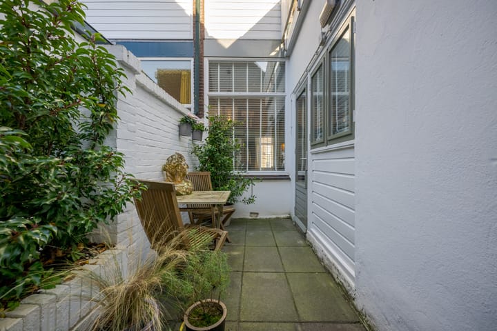 Photo 33 of Waardstraat 14