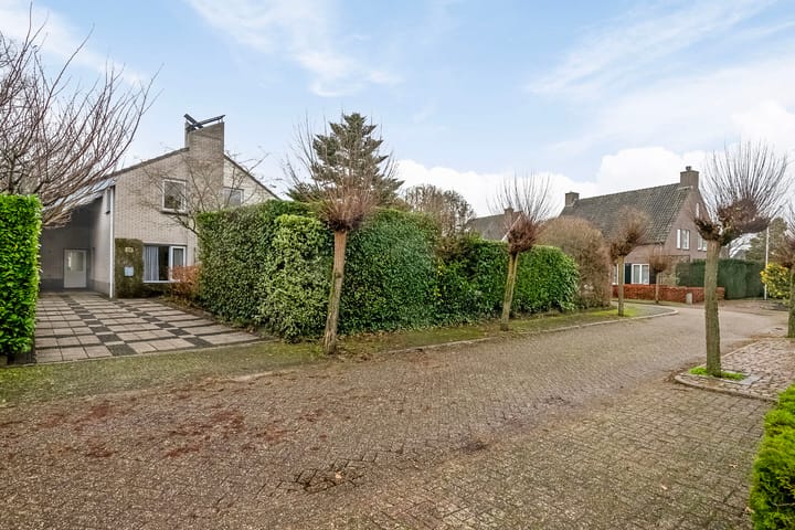 Foto 6 van Saturnus 25