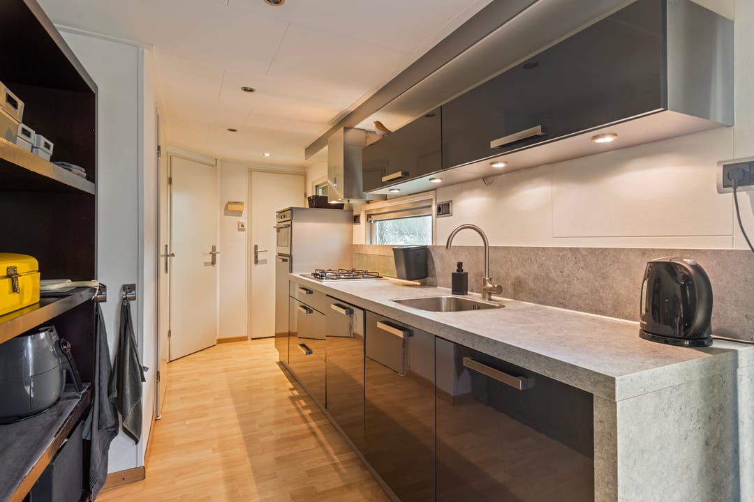 Foto 13 van Zwembadweg 37-90