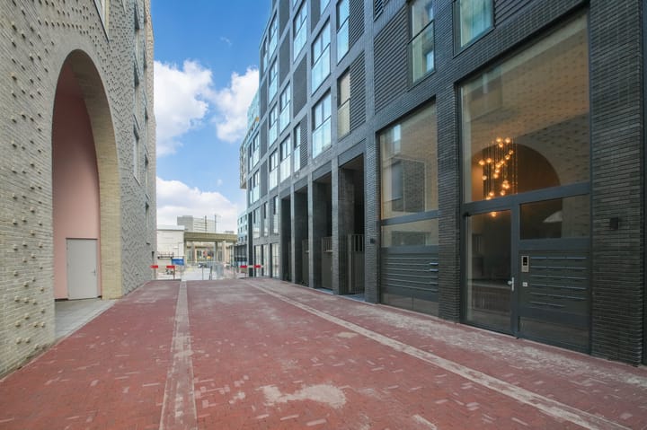 Foto 2 van Lutonhof 405