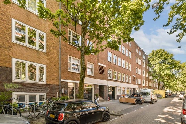 Bekijk foto van Cornelis Trooststraat 32 3