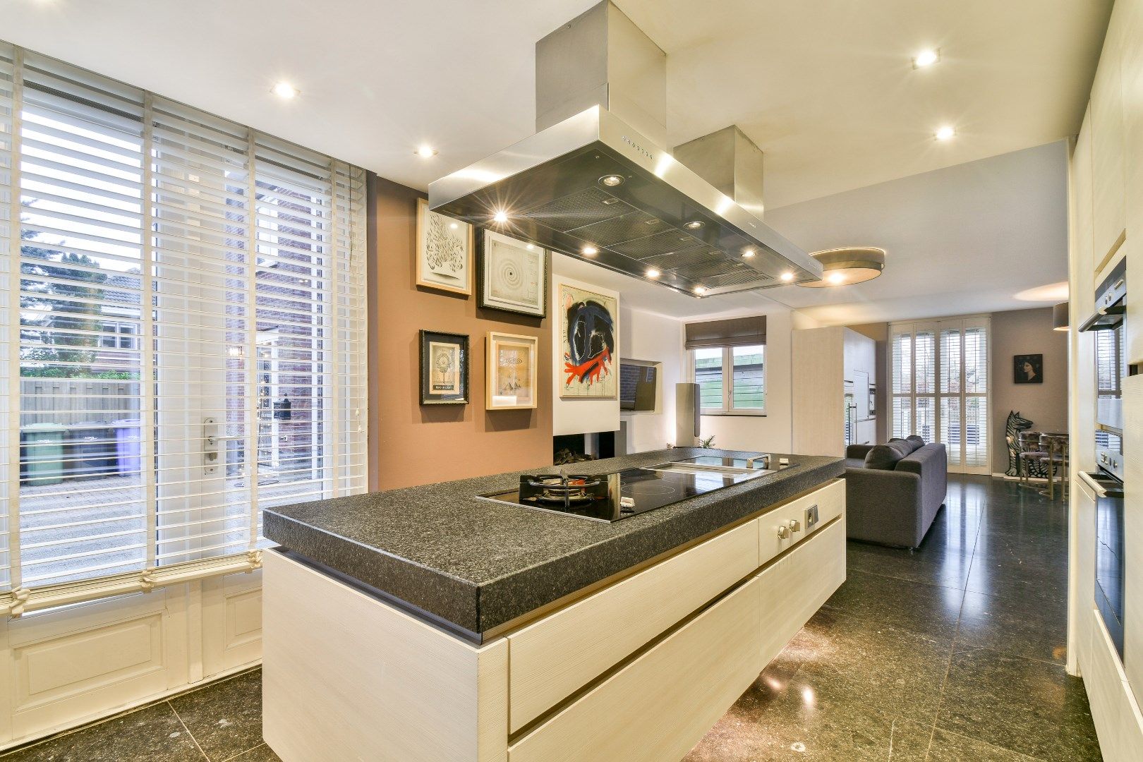 Foto 12 van 's-Gravenweg 566