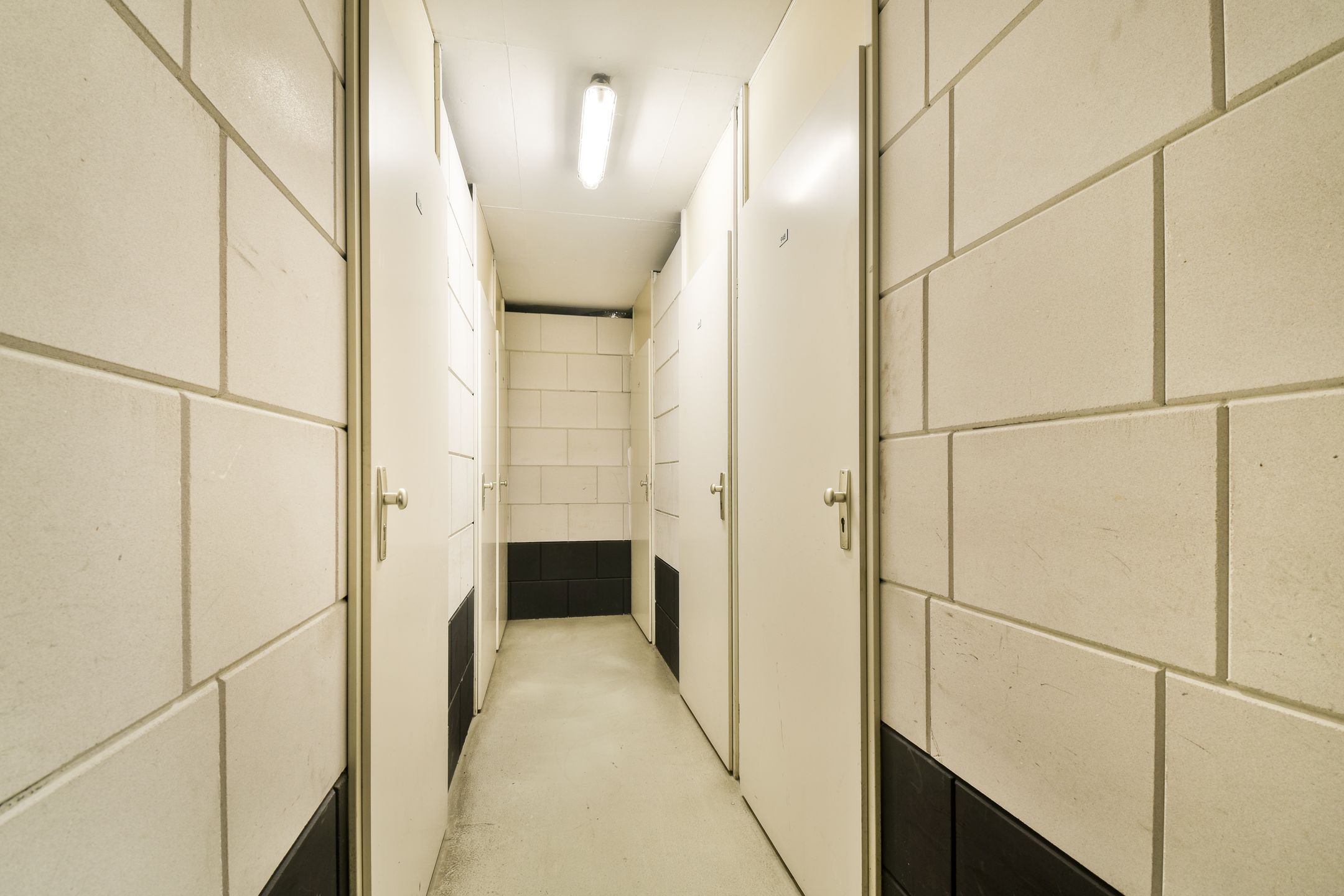 Foto 30 van Strevelsweg 944