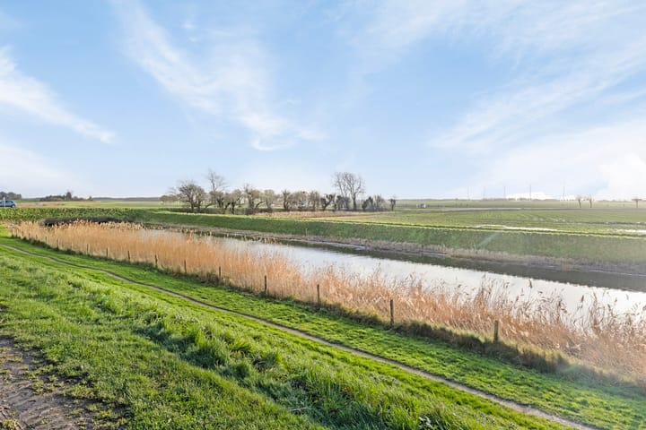 Photo 2 of De Haukes 86-A