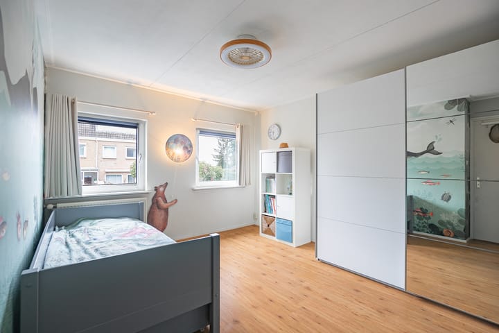 Foto 11 van Protonstraat 4