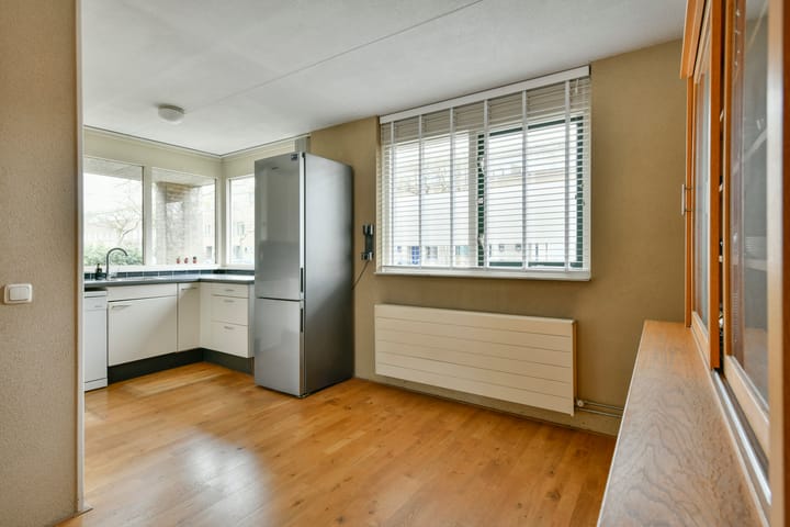 Foto 16 van Adrianus van Waertweg 16