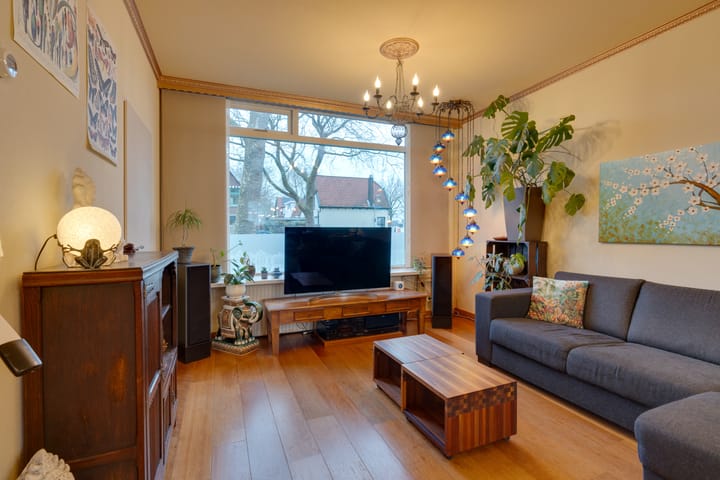 Foto 11 van Basseinstraat 1