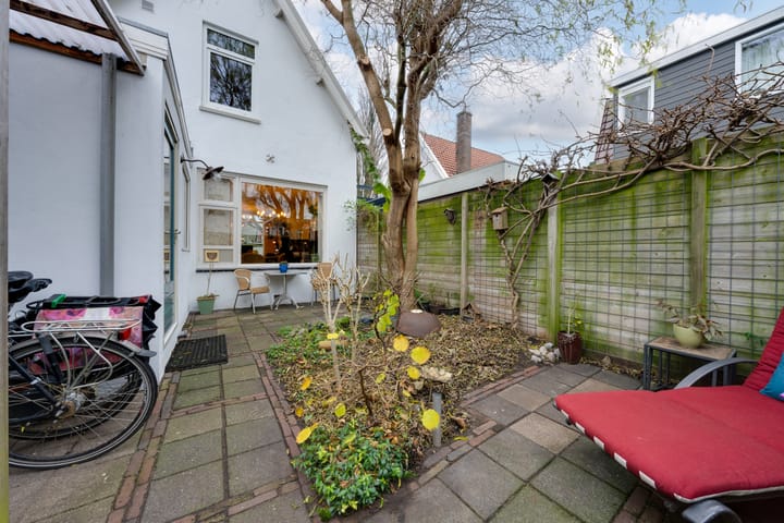 Foto 26 van Basseinstraat 1