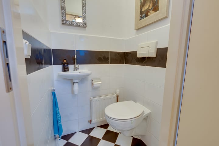 Foto 28 van Basseinstraat 1