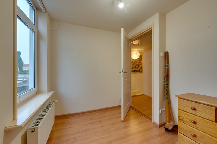 Foto 37 van Basseinstraat 1