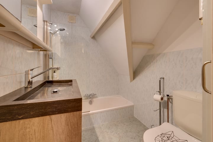 Foto 39 van Basseinstraat 1